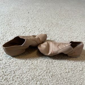 Capezio Tan Jazz/Ballet Shoes with Heel